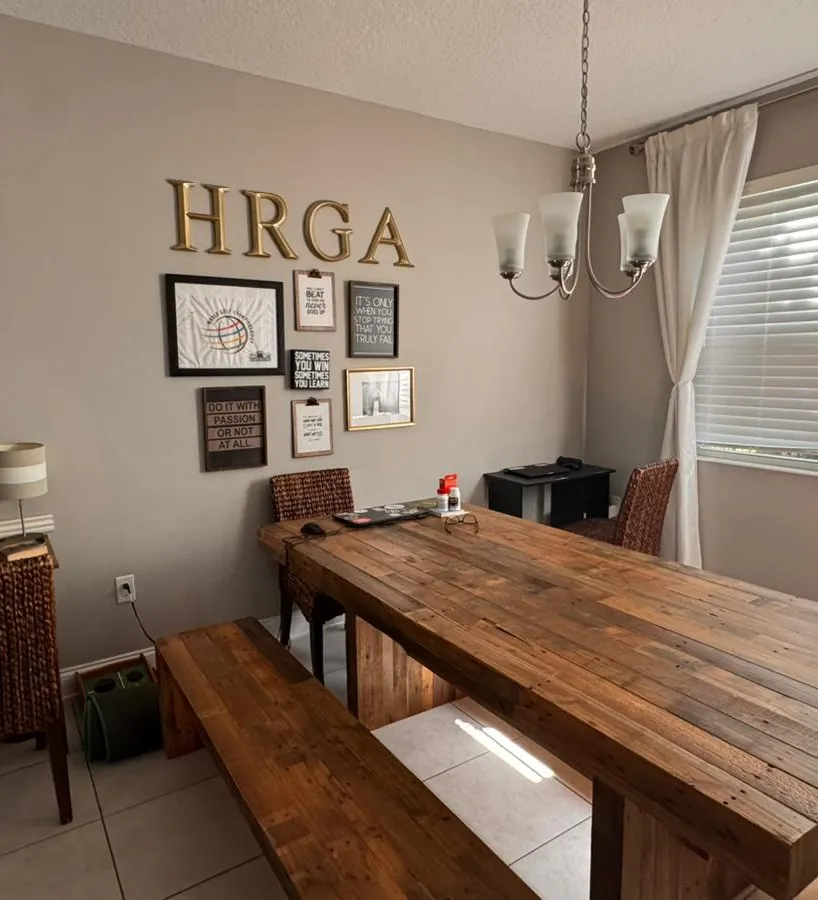 Comedor de la casa full time program