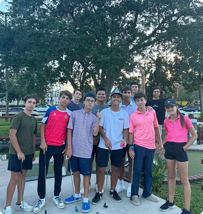 alumnos HRGA en campamento de verano